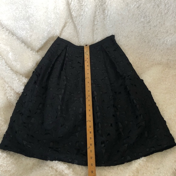 TALBOTS PURE SILK Embroidered LACE MIDi PETITES SKIRT - Picture 4 of 10